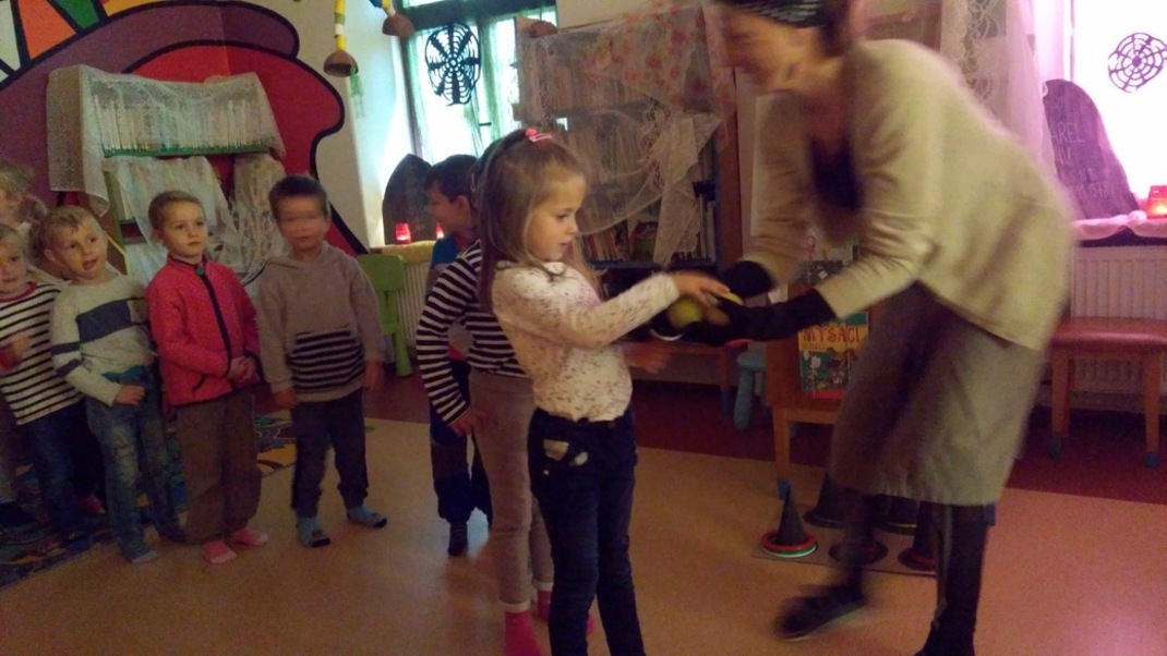 2017 rijen halloween knihovna 3 trida 5